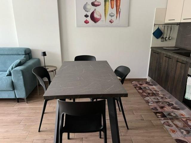 ל'אקווילה Sn Sunny Suite מראה חיצוני תמונה