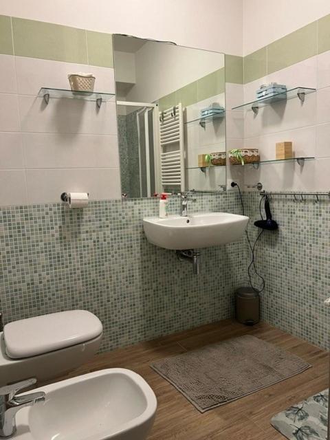 ל'אקווילה Sn Sunny Suite מראה חיצוני תמונה